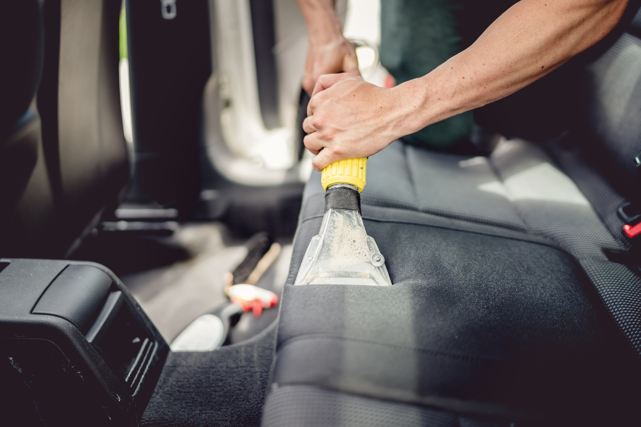 You are currently viewing Why Is Professional Auto Detailing Worth It?